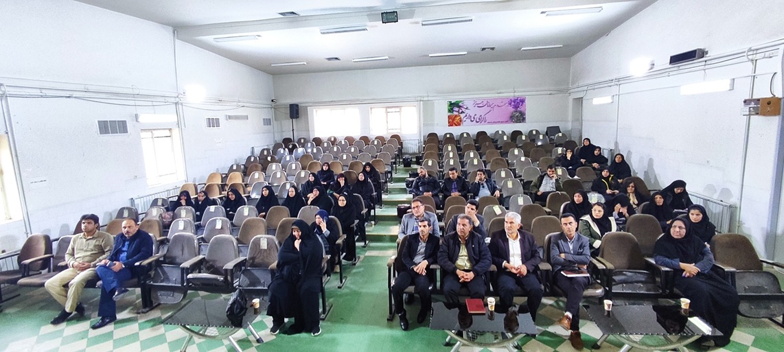 تجلیل از داوطلبان سلامت ادارات و محلات شهرستان استهبان