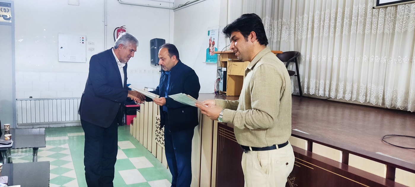 تجلیل از داوطلبان سلامت ادارات و محلات شهرستان استهبان