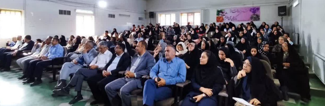 همایش &laquo;رابطه والد و نوجوان&raquo; با حضور دکتر علی&zwnj;اکبر رحیمی برگزار شد