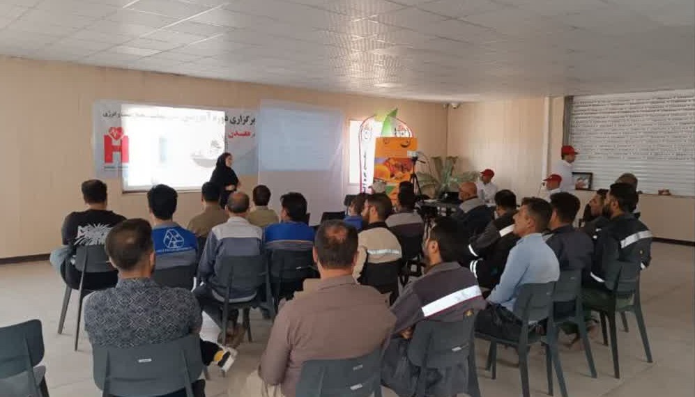 اهمیت سلامت روان در محیط کار در کارخانه فروآلیاژ رباط استهبان